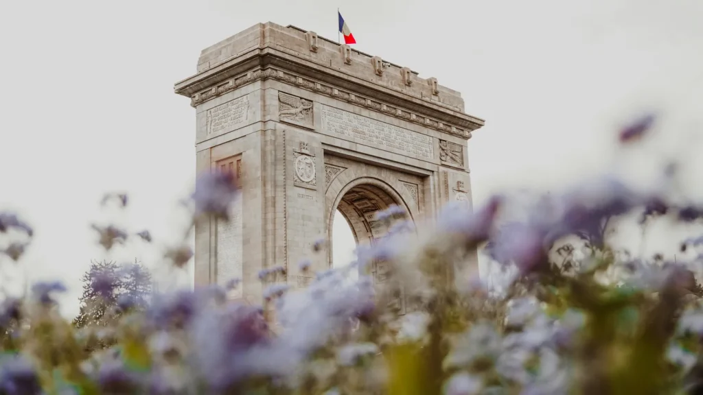 Arcs de triomphe monumentaux à voir dans le monde : photo de couverture pour illustrer cet article