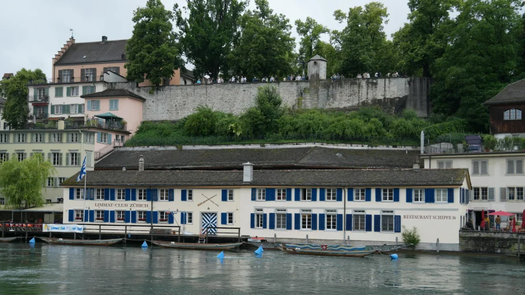 Restaurant Zurich pas cher : où manger sans subir les prix