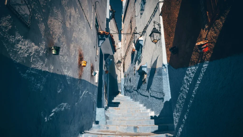 Comment aller de Fès à Chefchaouen ? Bus, taxi ou voiture