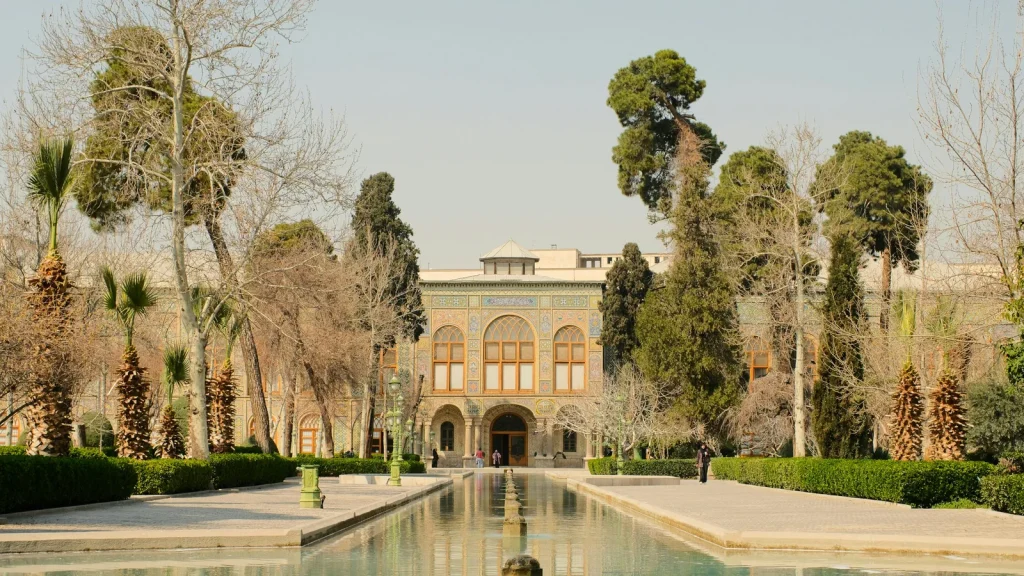 Voyage en Iran : architecture, culture et précautions à connaître